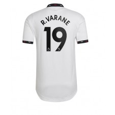 Manchester United Raphael Varane #19 Bortatröja 2022-23 Korta ärmar